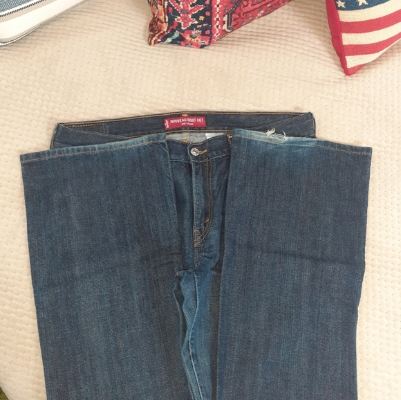 Levi's 515 Jeans | Size 14 | Medium Wash - Picture 3 of 6